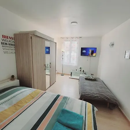 Entier Au Rez- De- Chaussee *